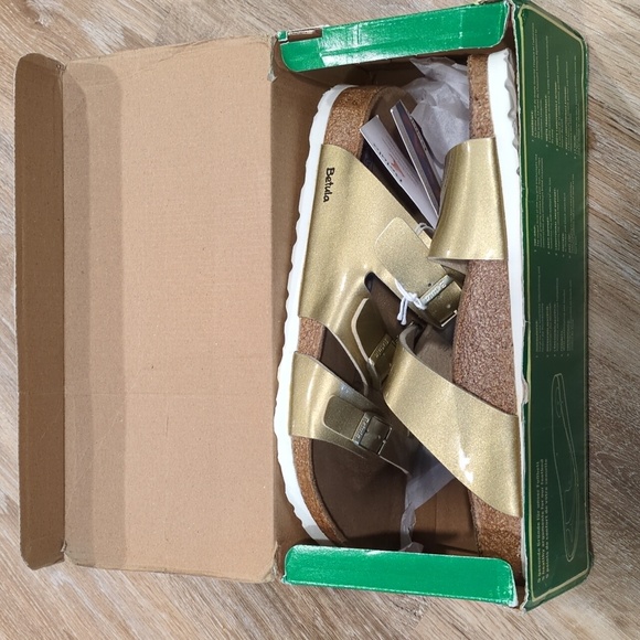 🟡 New In Box Women's Betula Leo leather  Gold Sandals size 41 - Picture 12 of 13